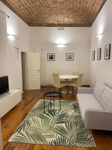Casa Ortelia: apartment in a historic building, Bologne