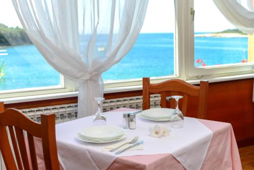 Centinera Resort - image 8