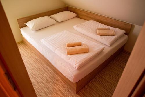 HIŠA ROSA HIŠA ROSA