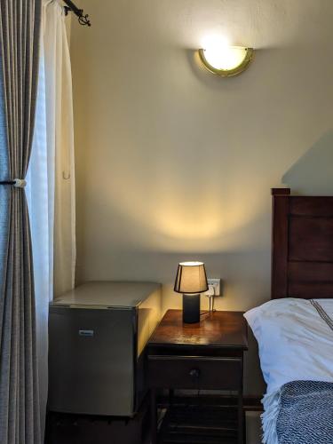 Double or Twin Room image 3