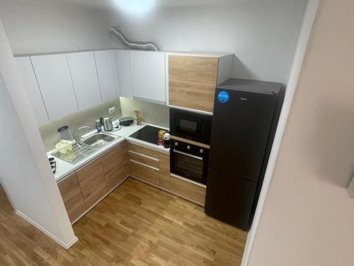 Sui' Apartment, Tirana (photo 5)