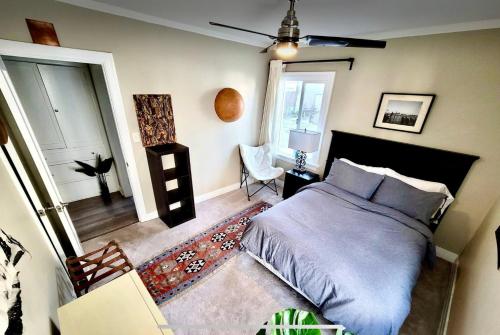 deluxe double bedroom in a central two bedroom duplex