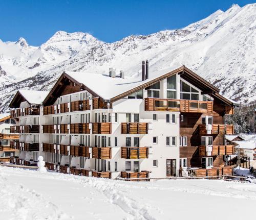  Saaserhof Apartments in Saas-Fee