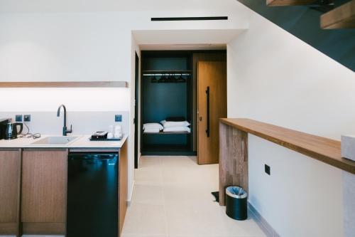 LAN-GO SIVOTA Luxury Living in Syvota