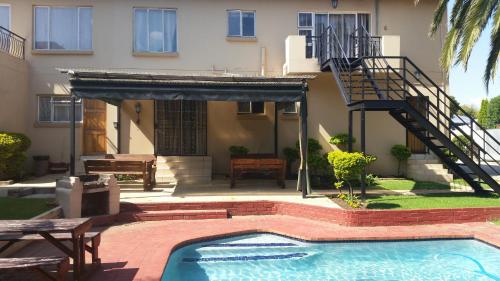 Facilities, Louhallas Accommodation in Edenvale