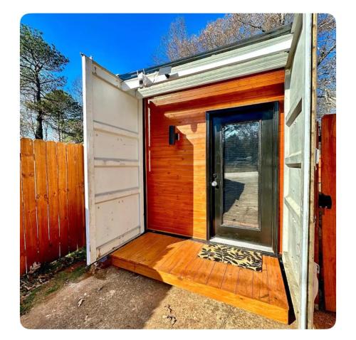 Nomehaus shipping container studio residential neighborhood ATHENS in Athens, USA