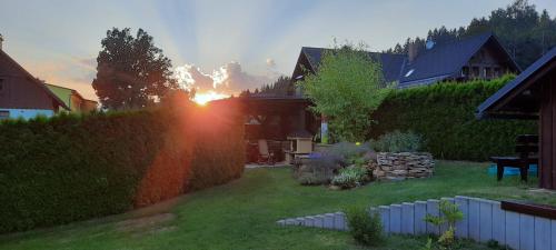 Kert, Apartmá Gabriela (Apartma Gabriela) in Rokytnice nad Jizerou
