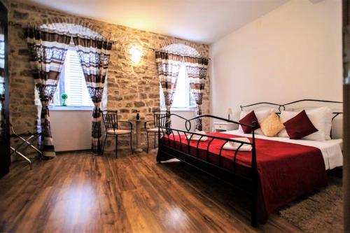 Grand Bedroom Aptm Palace Top Location, Split