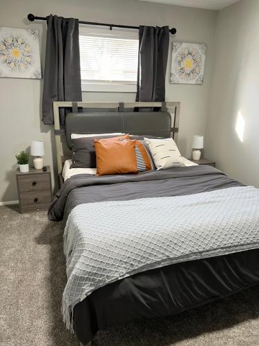 Serene Suburban Retreat - Close to UD, WSU & WPAFB in Dayton, USA