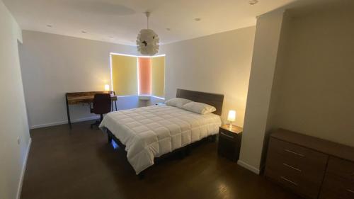 1 double bed, 1 twin bed
