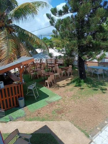 Garden, La Kaza Tresor - Appartement T2 spacieux avec jacuzzi prive in Mare Gaillard