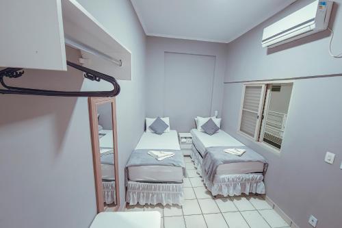 Double Room image 6