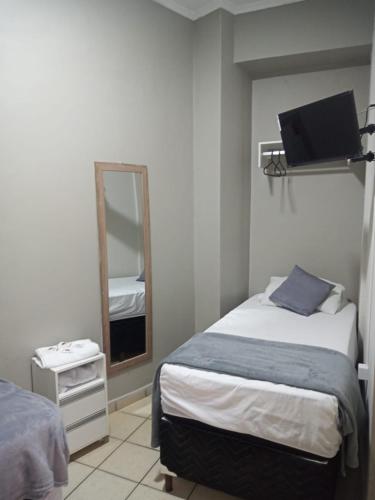 Double Room image 8