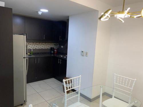 One-Bedroom Apartment image 8