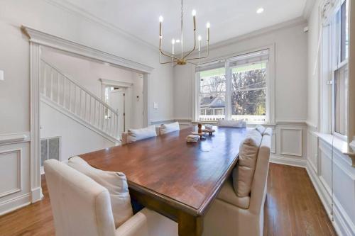 Amazing Location Spacious House in Atlanta, USA