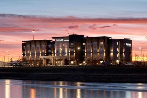 Fairfield Inn & Suites by Marriott Airdrie - Hotel