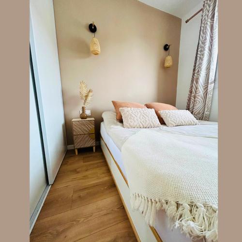 Studio EASY Check-in DISNEY 10 minutes Parking Wifi Welcome gift Starbucks coffee in Bussy-Saint Georges