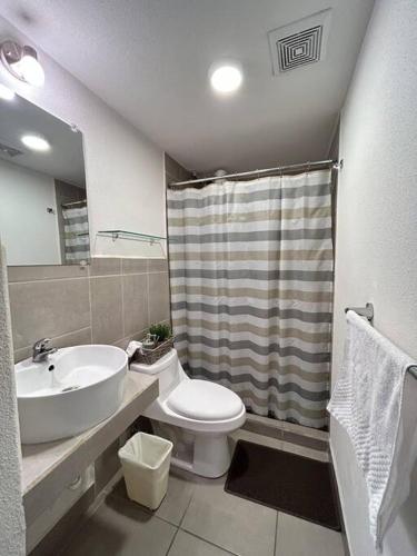 Exclusive Apartment, Calzada Roosevelt