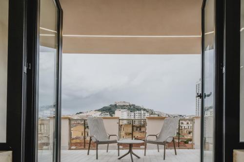 POETICA BOUTIQUE SKY HOTEL - Tap to explore photos