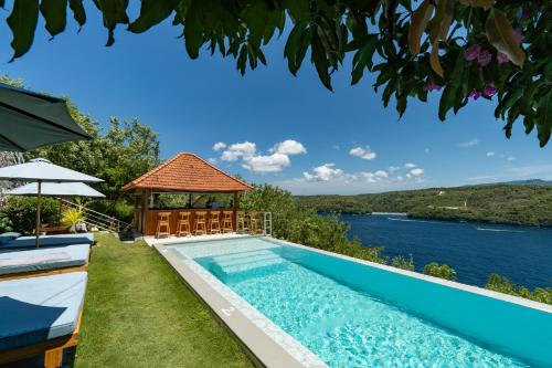 waterpark, 700m² 8 slaapkamer, 8 privé badkamer Villa in Nusa Ceningan (butterfly villas nusa ceningan panorama sea view ) in Nusa Ceningan
