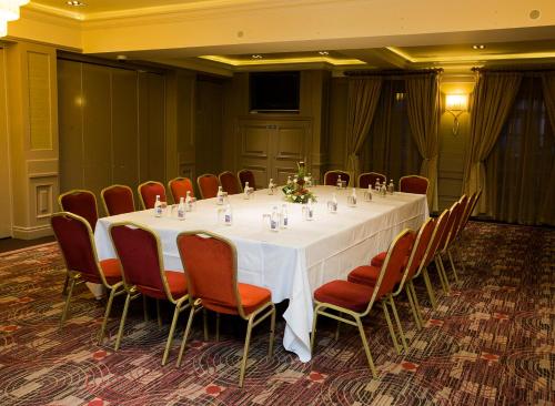 Lawlors Hotel - image 2