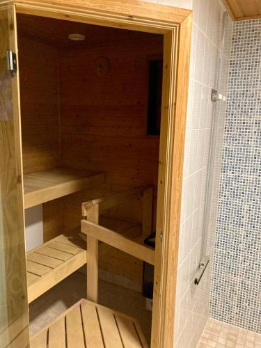 Savna, RovaniemiApartment 2 bedroom, livingroom, sauna in Ylikyla