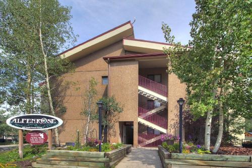 Exterior view, Alpenrose 303 in Historic Downtown