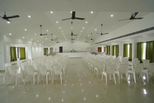 Banquet hall, SN ROOMS in Perumbavoor