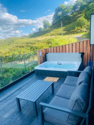 The Black Cabin Oban in Soroba