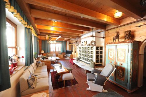 Ski in Ski out Hotel Unterellmau - image 14