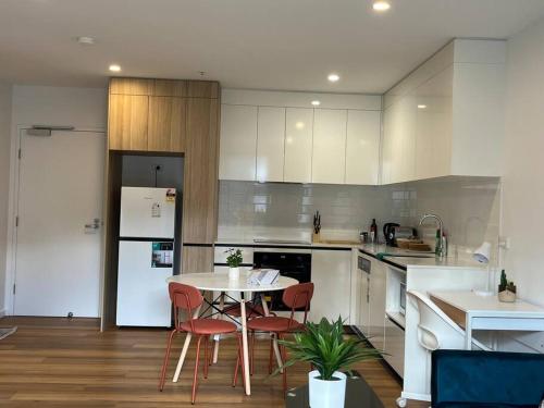 Gungahlin Center-1 Bedroom New Stylish Unit