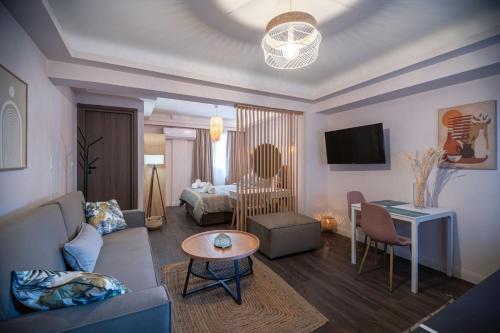 Niki Athens Suites - Urban Suite in Monastiraki Historical Centre, Atenas