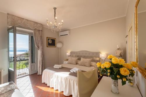 Queen Room with Balcony