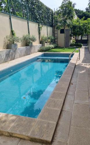 Swimming pool, Still Waters - A Cottage by the Lake! in Ratmalana Airport