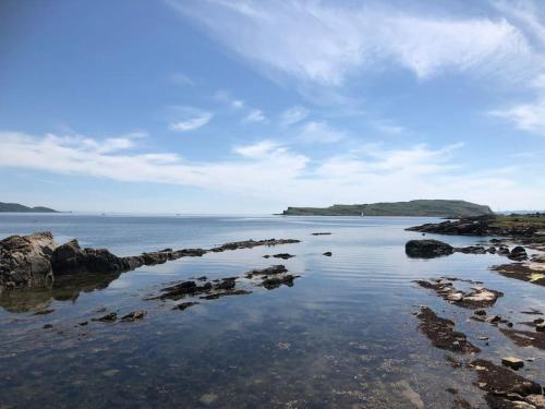 Millport Beach Apartment, Crichton St, sea views