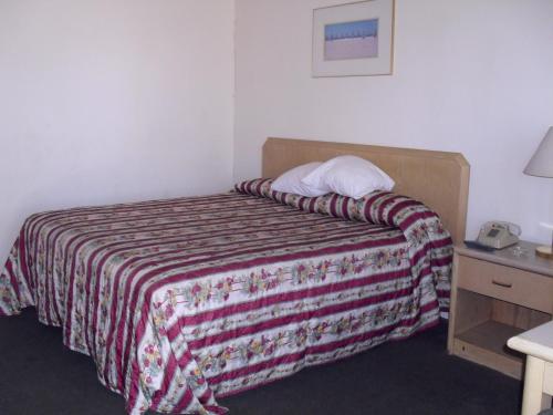 1 twin bed