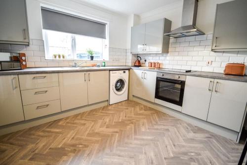 Woodcock House 3 Bedrooms Workstays UK in Ormesby