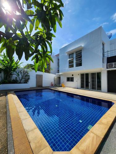 Rock Valley Private Pool Villa 3 Bedroom Phuket town