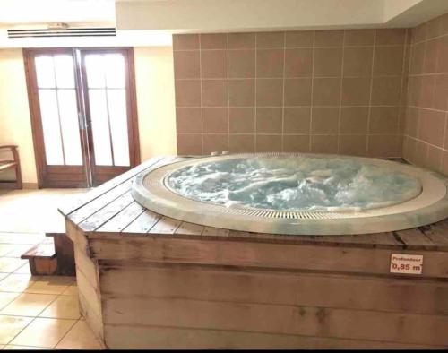 Hot tub, Arc 1950 Residence 5* Sources de Marie 4/6 pers near Mount Pourri