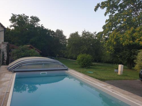 Peldbaseins, La Casa D'Augy in Farges-En-Septaine