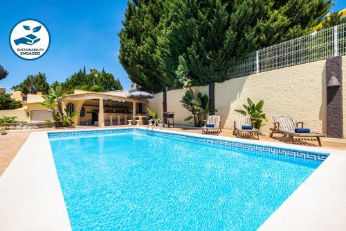 Villa Crisandra by Algarve Vacation gîte à louer Montechoro