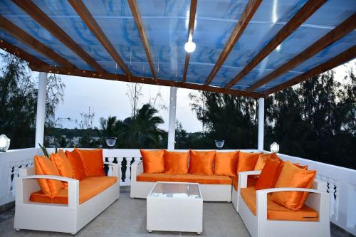 Zuri Luxe 2BR Penthouse- Silversands Beach Malindi in Malindi