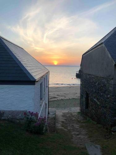 Ebb Tide - Fisherman's Cottage