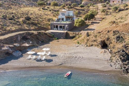 Beachfront Studio Kyma West ~ Crete's Hidden Gem