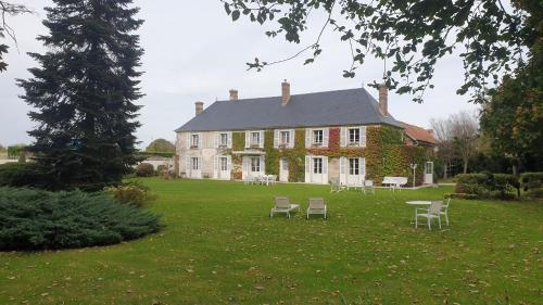 La Maison Blanche - Chambre d'hôtes - Cuvergnon