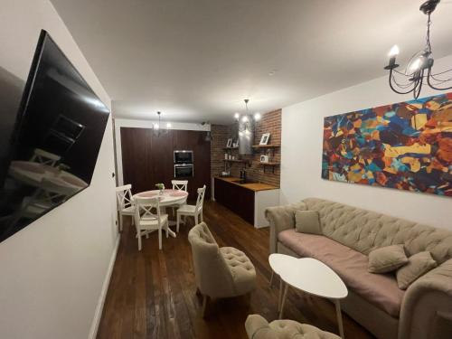 Royal Oak - 3BD 2BA apartment with parking and river view, Krakau (Foto 10)