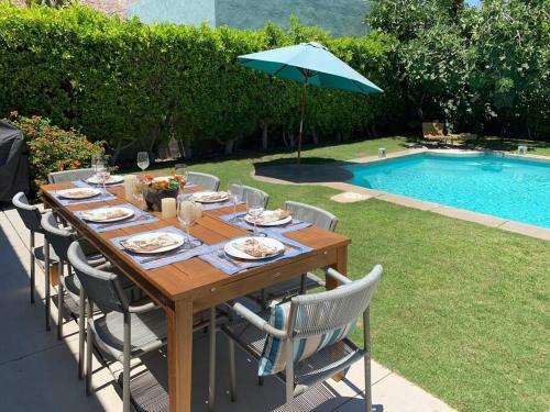 Palm Springs Perfection with Private Casita in Palm Springs, USA
