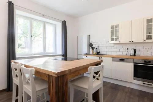 Urige Wohnung mit zwei Betten und genialer Küche in Mügeln, Deutschland