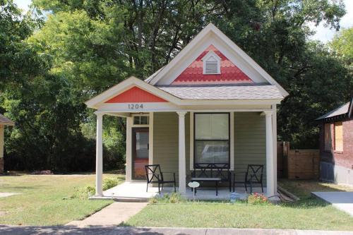 Super Cute 2BR in Little Rock, USA