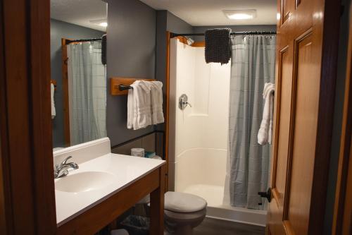 The New England Inn & Lodge
